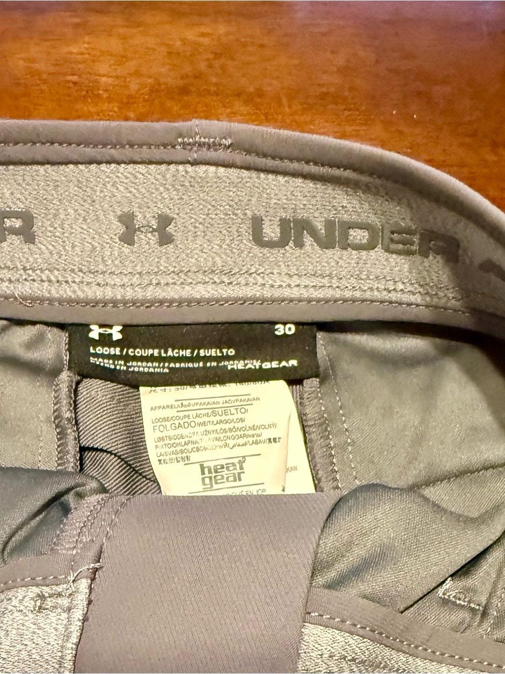 Men's gray Gold Under Armour NWT - Picture 3 of 5